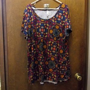 Lularoe classic tee